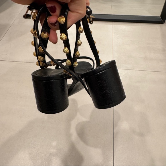 Balenciaga black low heel sandal with gold studs - size 39 - Picture 4 of 7